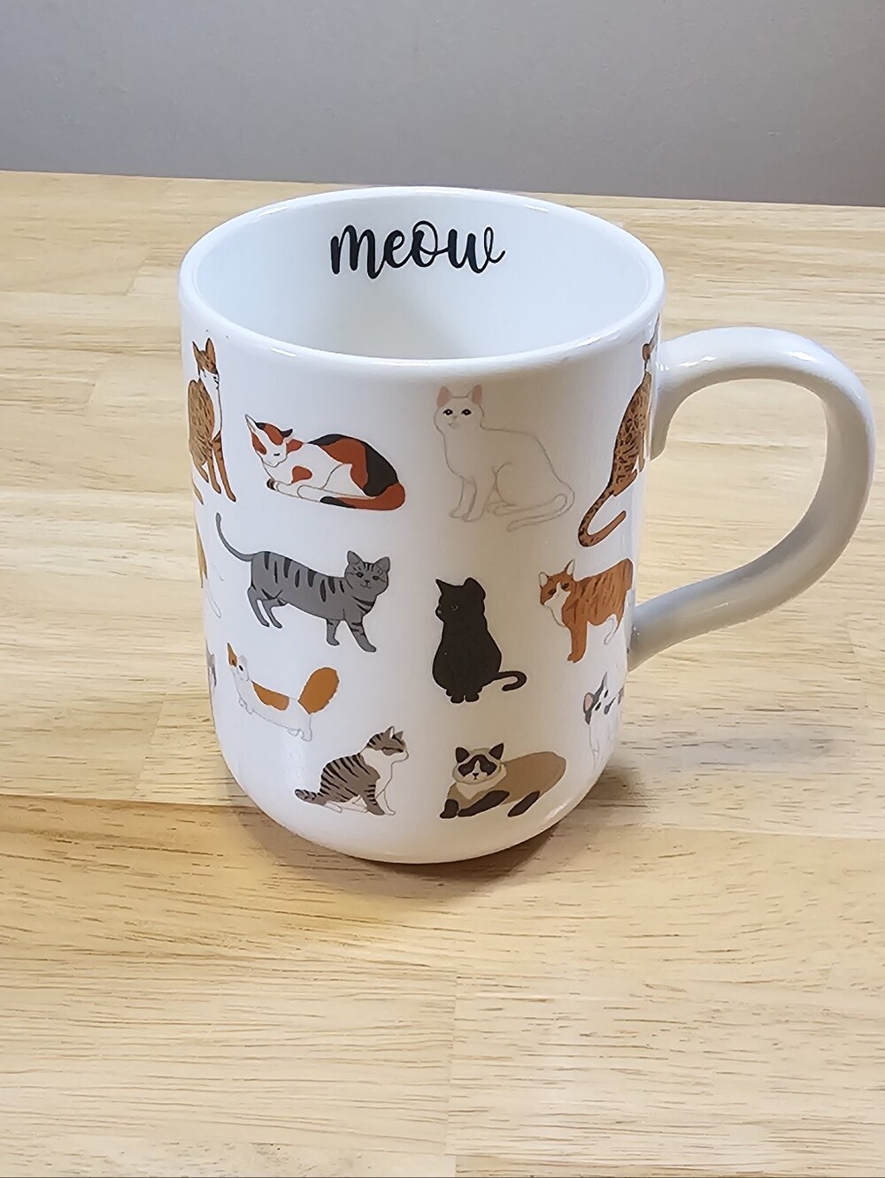Ceramic Meow Cat Mug - Picture 5 of 5